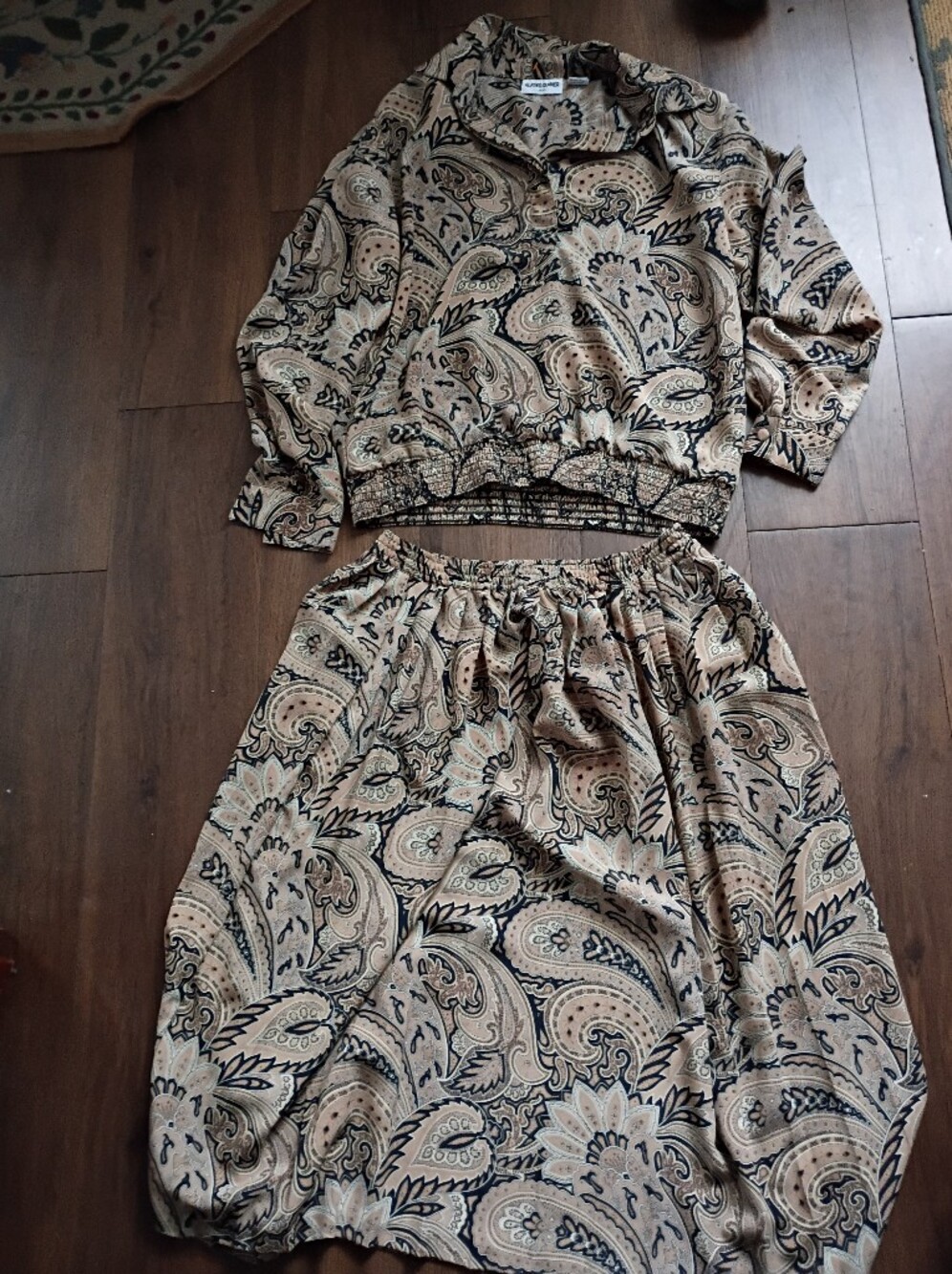 Alfred Dunner Beige and Black Paisley Midi Skirt Set